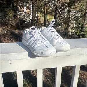 Varsity cheer shoes size 7